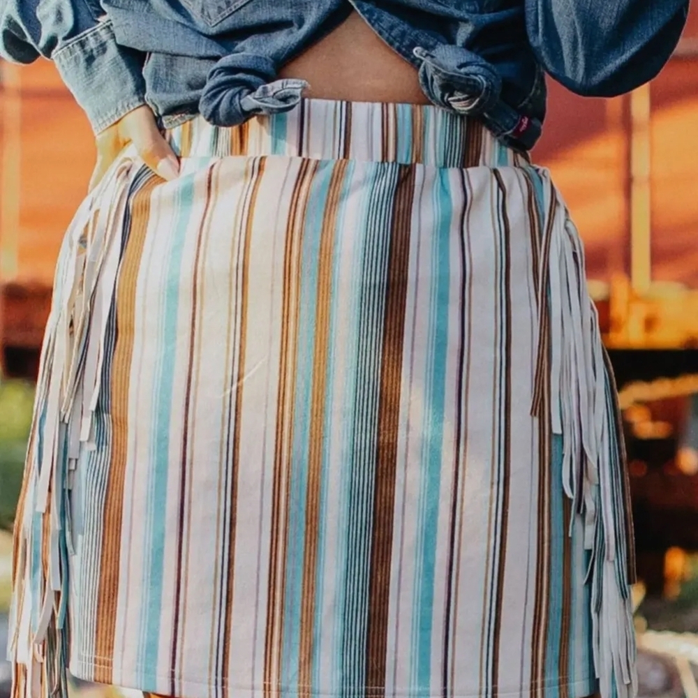 Grace&Emma Chic Striped Fringe Mini Skirt
